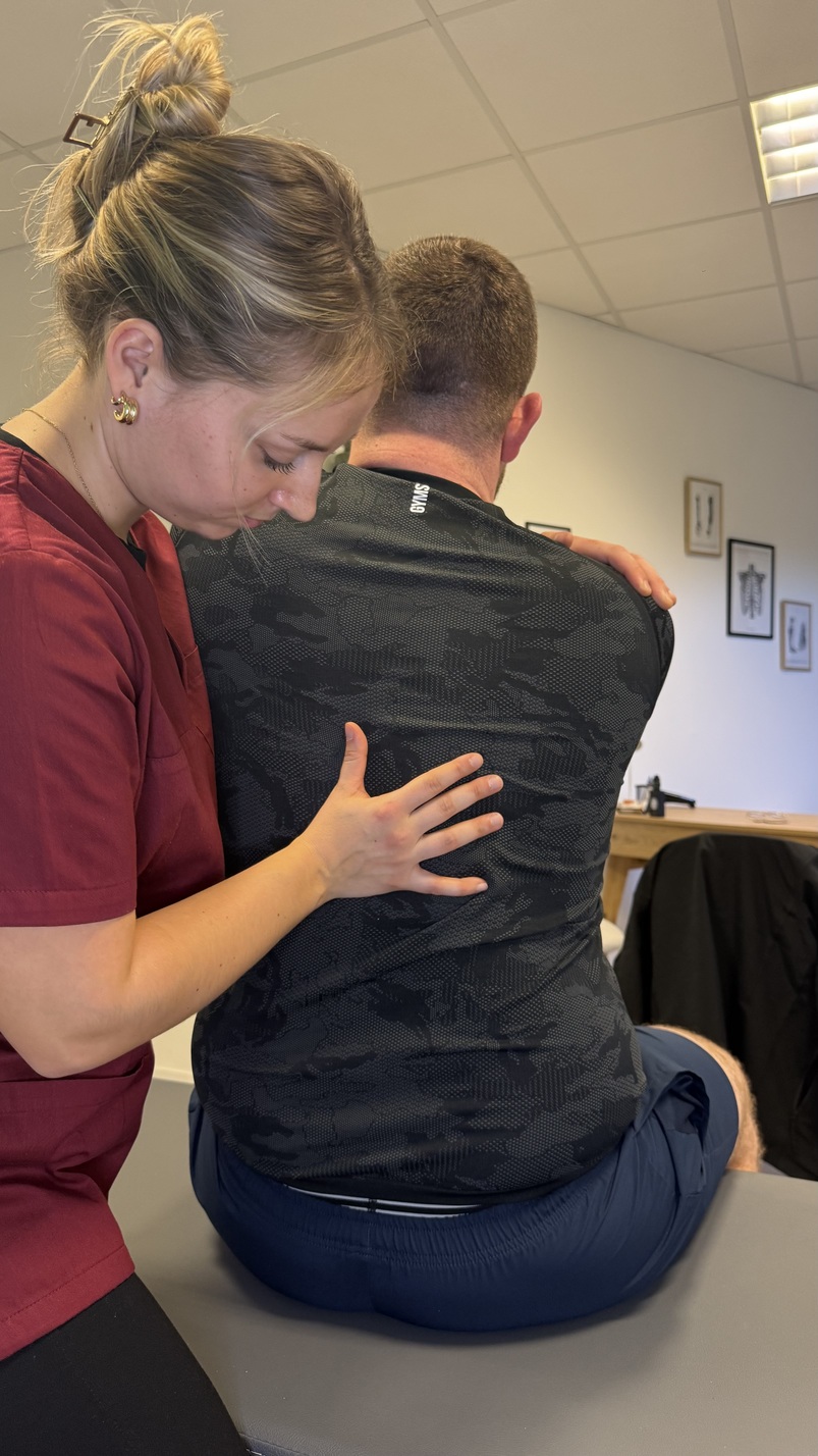 Séance d'ostéopathie homme